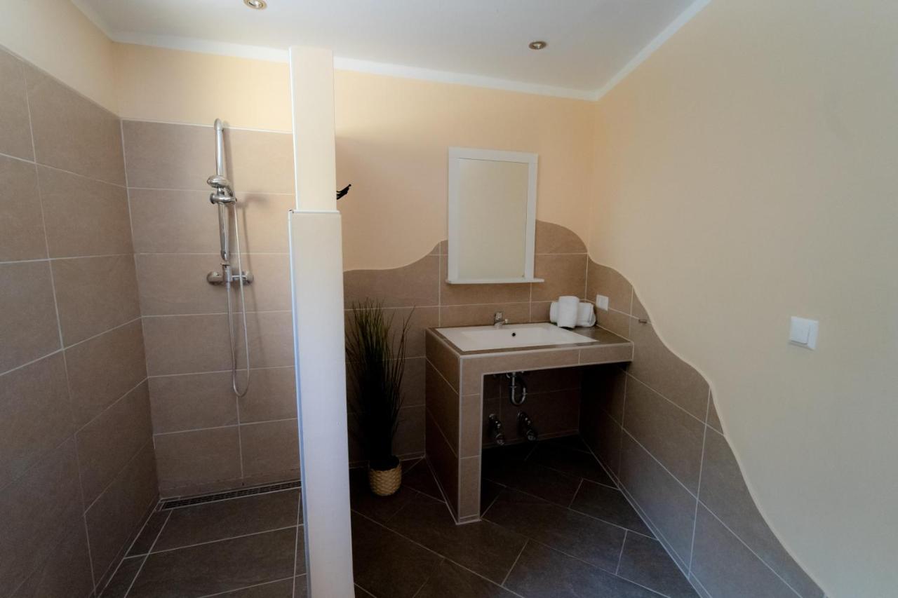 Velden Appartements Am Woerthersee Velden am Worthersee Bagian luar foto